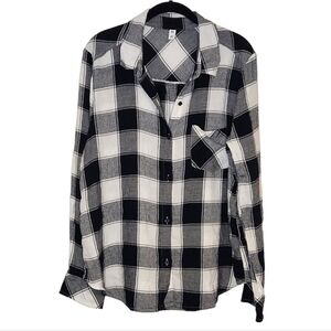 BP flannel plaid button down black white large